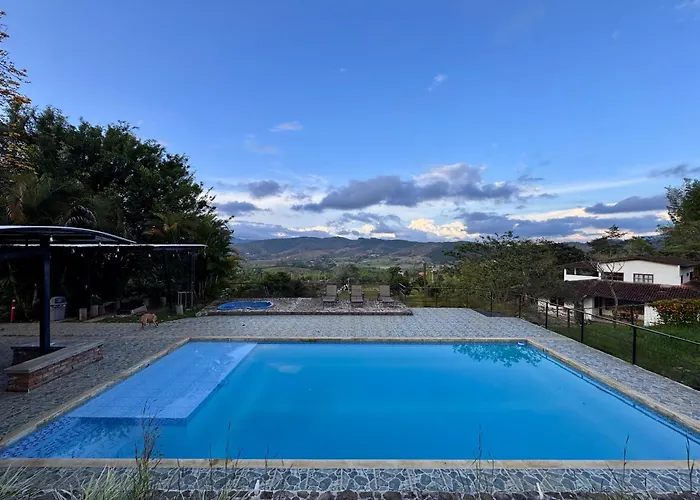 Lujosa Finca En La Cumbre, Piscina, Jacuzzi, Wifi, 5Br