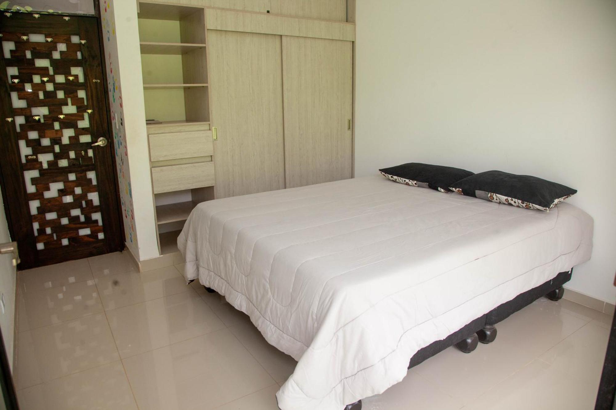 Lujosa En La Cumbre, Piscina, Jacuzzi, Wifi, 5br *