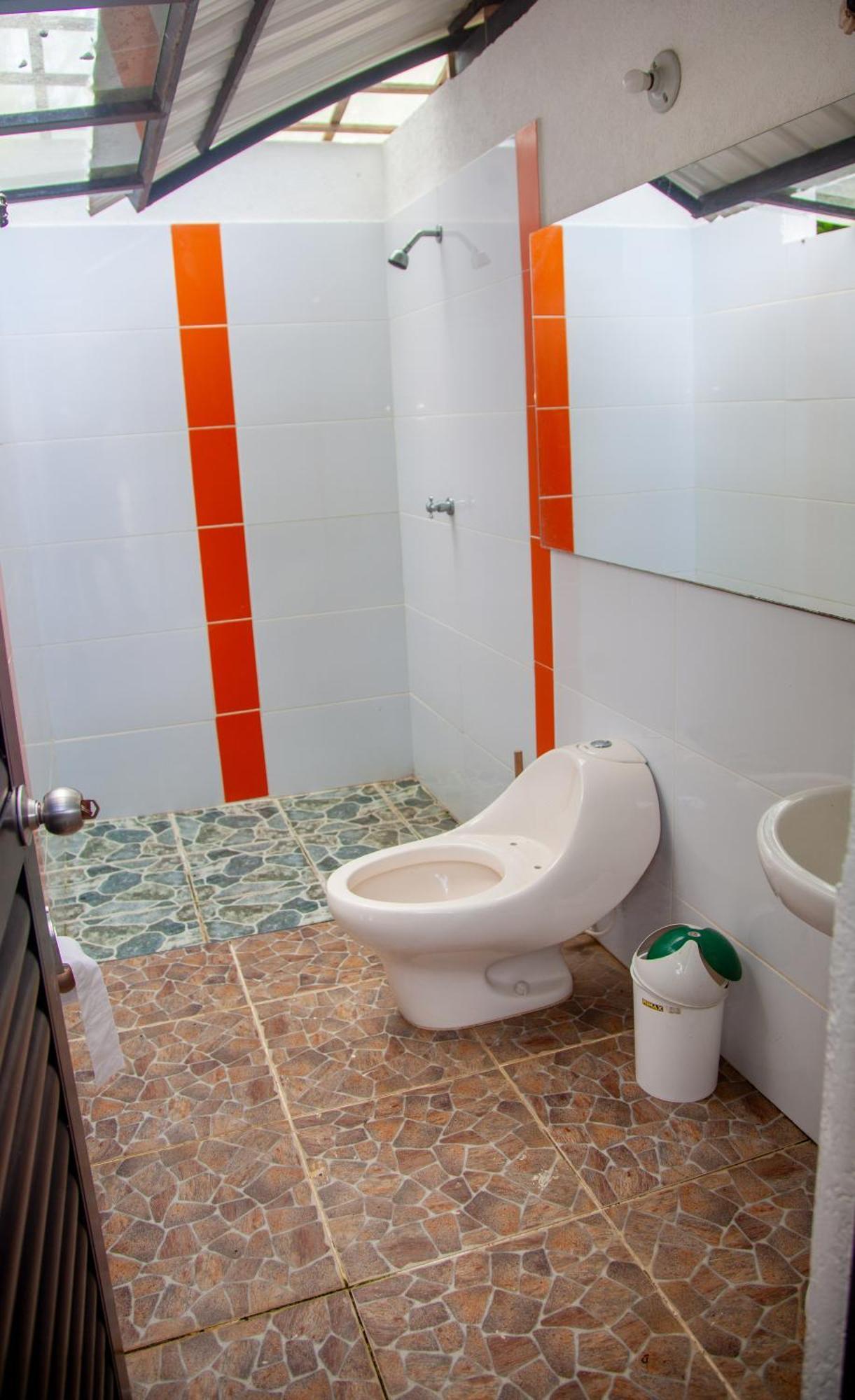 Villa Lujosa En La Cumbre, Piscina, Jacuzzi, Wifi, 5br La Cumbre (Valle del Cauca)