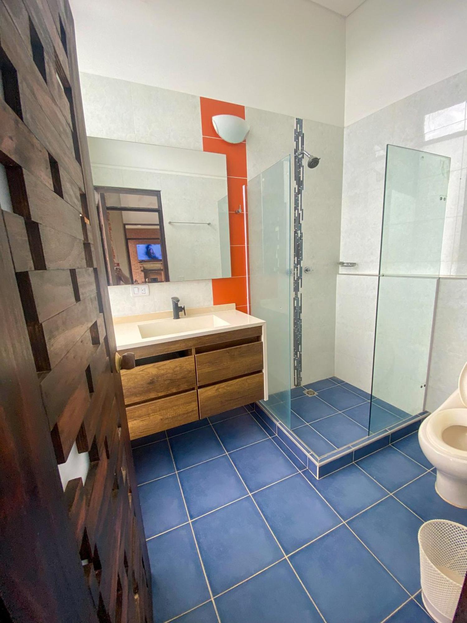 Lujosa En La Cumbre, Piscina, Jacuzzi, Wifi, 5br La Cumbre (Valle del Cauca)
