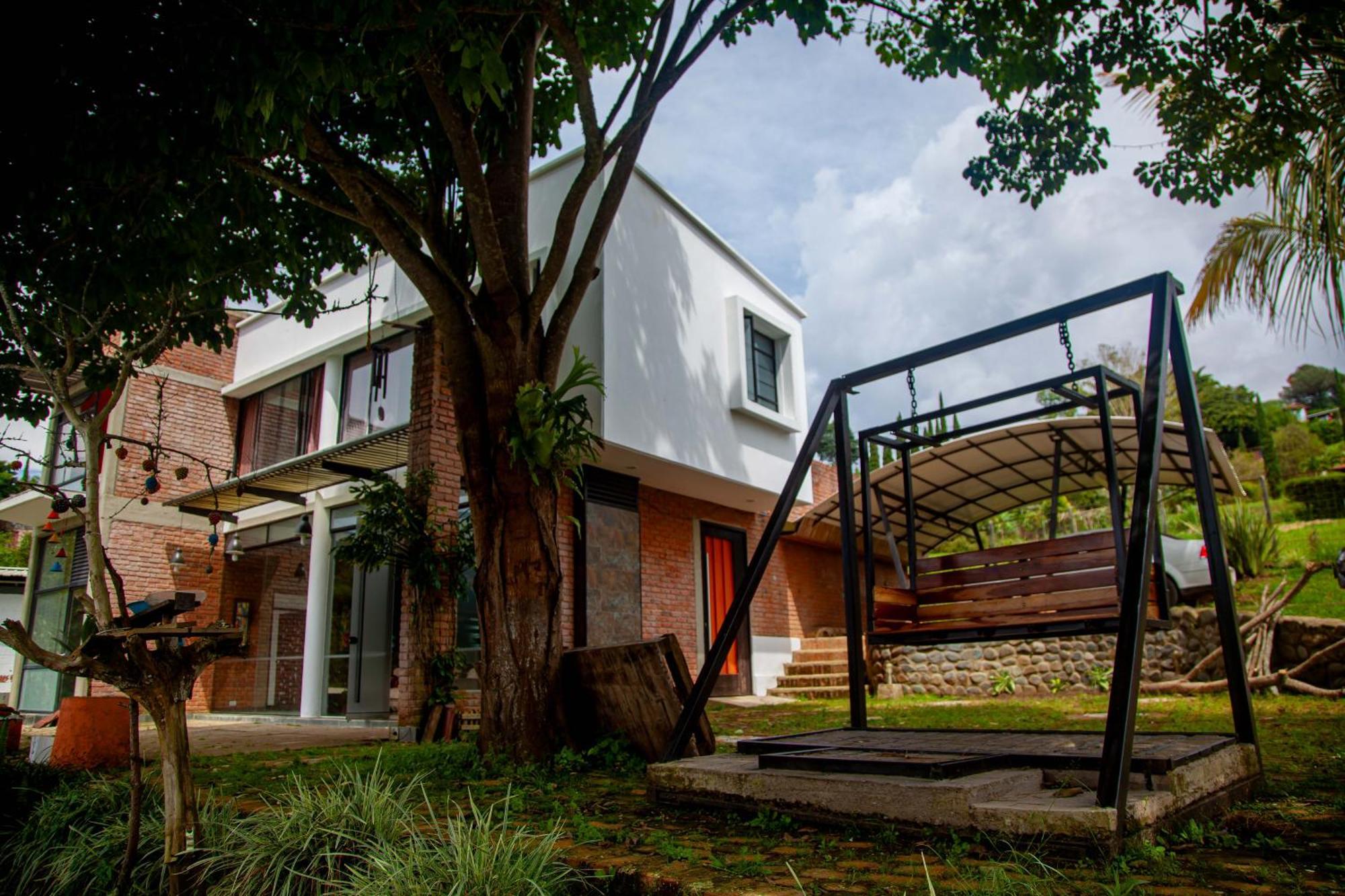 Lujosa En La Cumbre, Piscina, Jacuzzi, Wifi, 5br * La Cumbre (Valle del Cauca)