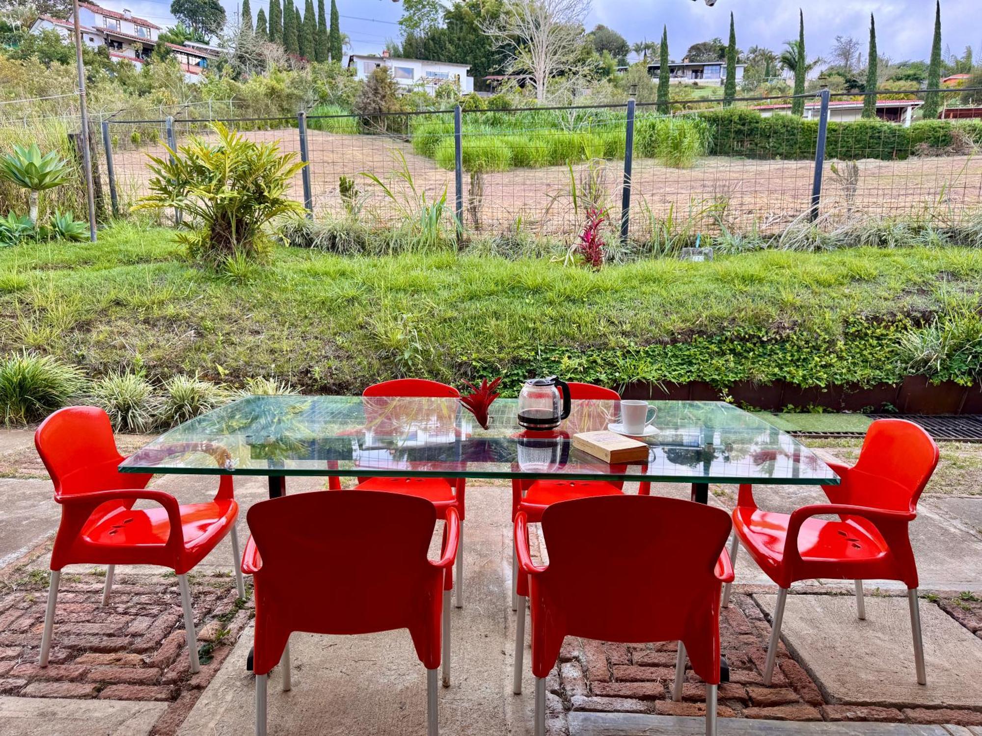 Lujosa En La Cumbre, Piscina, Jacuzzi, Wifi, 5br Villa La Cumbre (Valle del Cauca)
